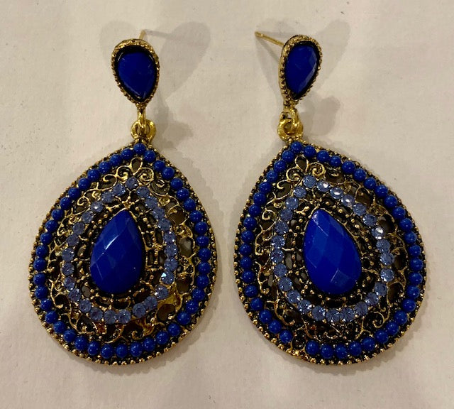 Jewelry - Earrings Drop Assorted in many Colors
