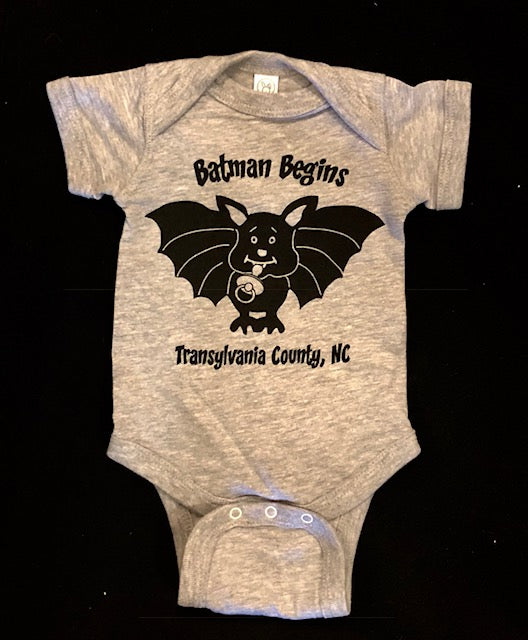 T-Shirt - Kids - Baby Onesie - Batman Begins in Heathered Gray