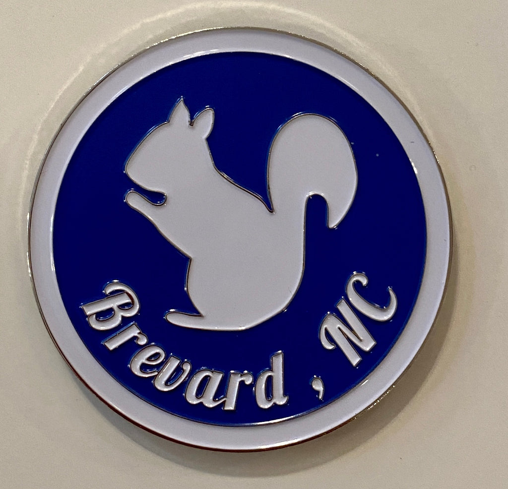 Magnet - White Squirrel Round Blue & White Magnet
