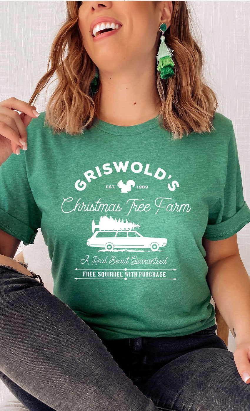T-Shirt Women's Griswold's Christmas Tree Farm Graphic Tee with White Squirrel