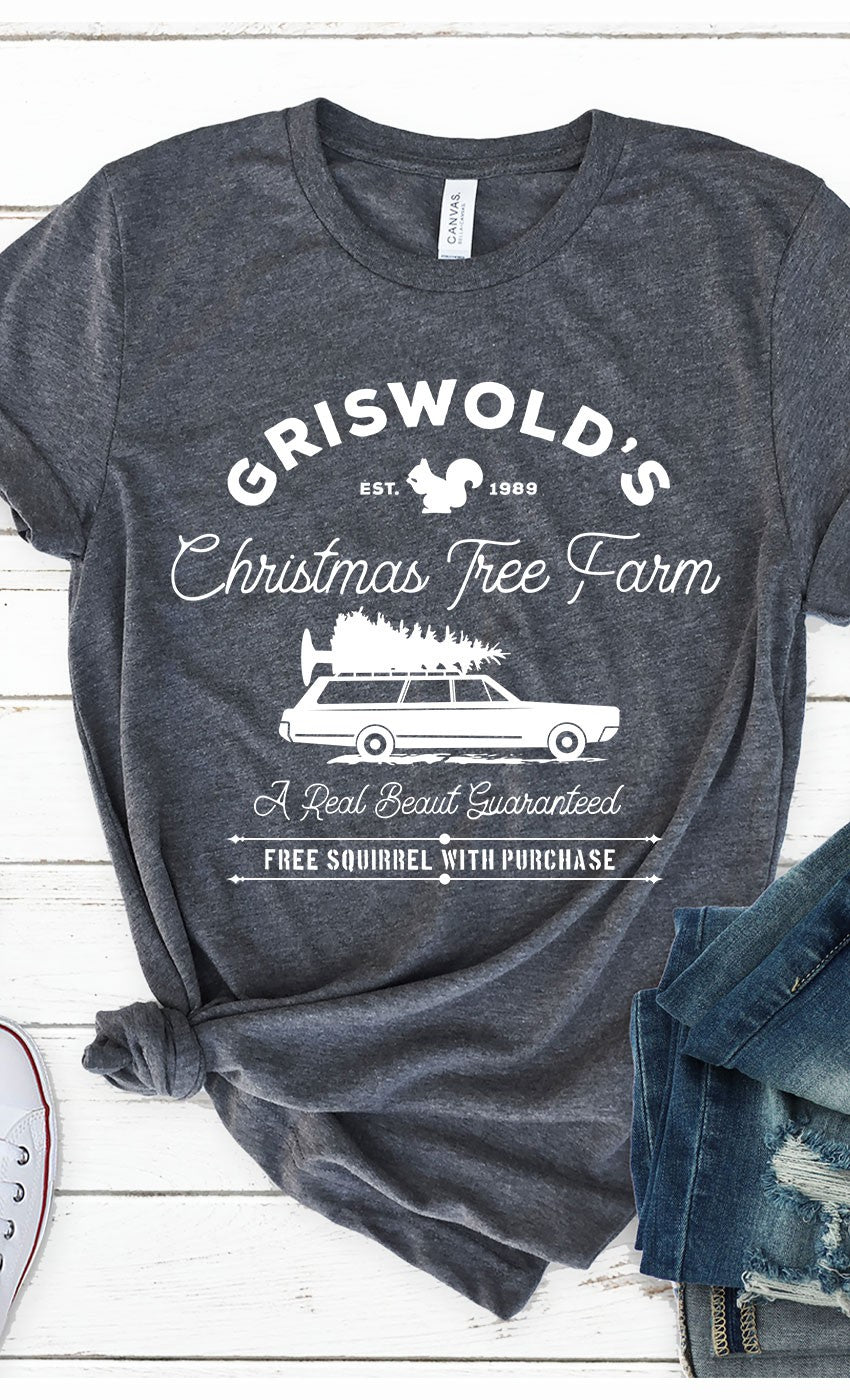 T-Shirt Women's Griswold's Christmas Tree Farm Graphic Tee with White Squirrel
