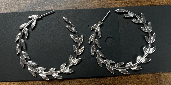 Jewelry - Earrings - Metal Leaf Hoop earrings