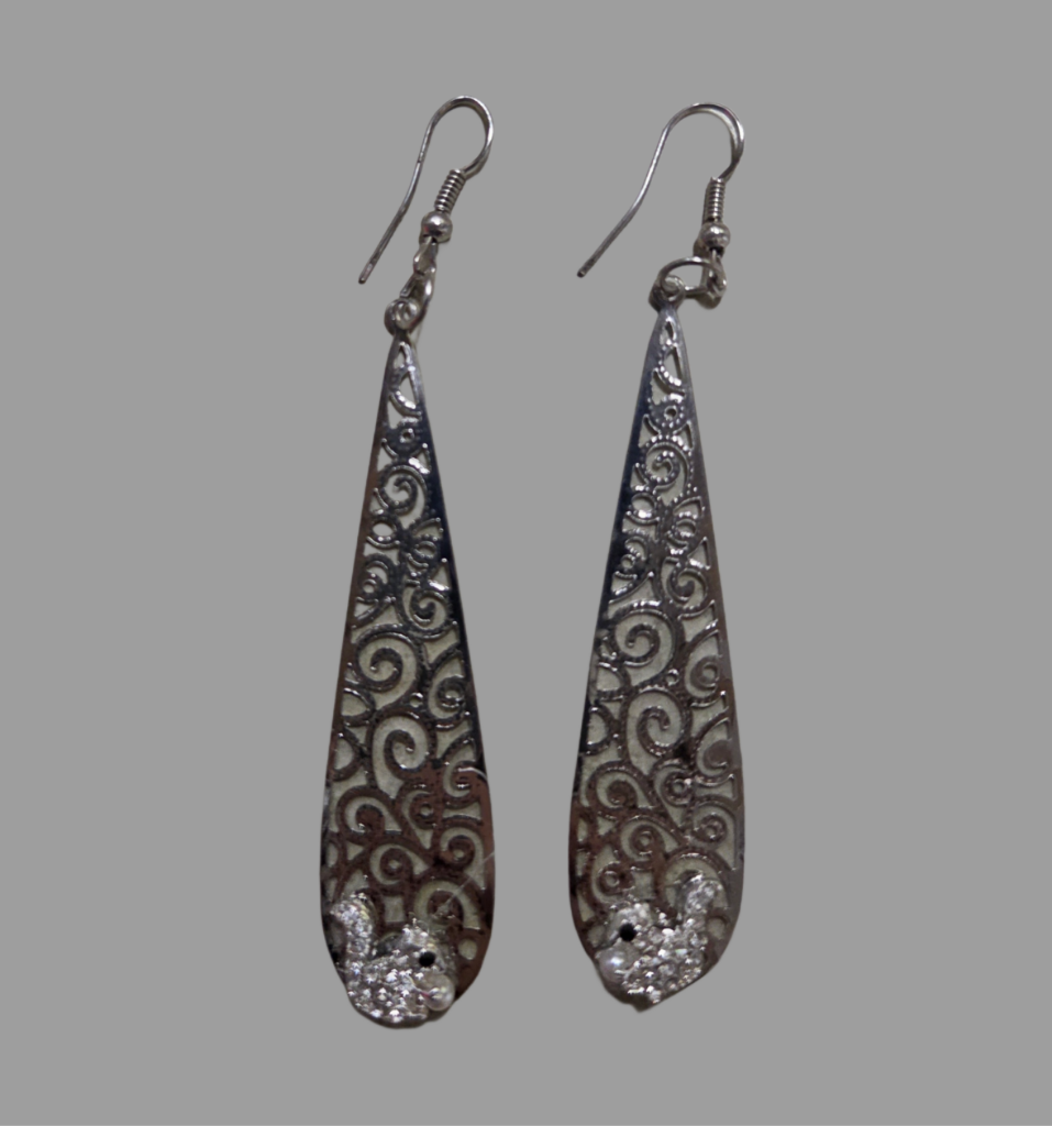 Jewelry - Earrings - Rhinestone White Squirrels on Lightweight Silver Tone Long Tear Drops