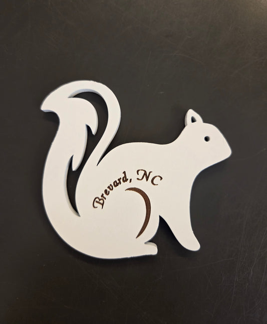 Magnet - Laser - Hollow-Tail White Squirrel with Brevard, NC 4"