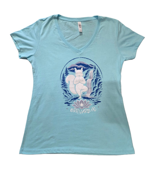 T-Shirt Adult Women's Fitted White Squirrel Yoga Shirt with V-Neck and Short Sleeve