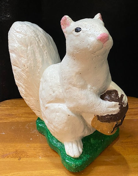Concrete Garden Statuary - White Squirrel Holding an Acorn with the Word "HI"