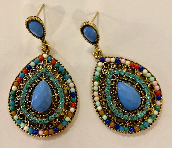Jewelry - Assorted Earrings Collection