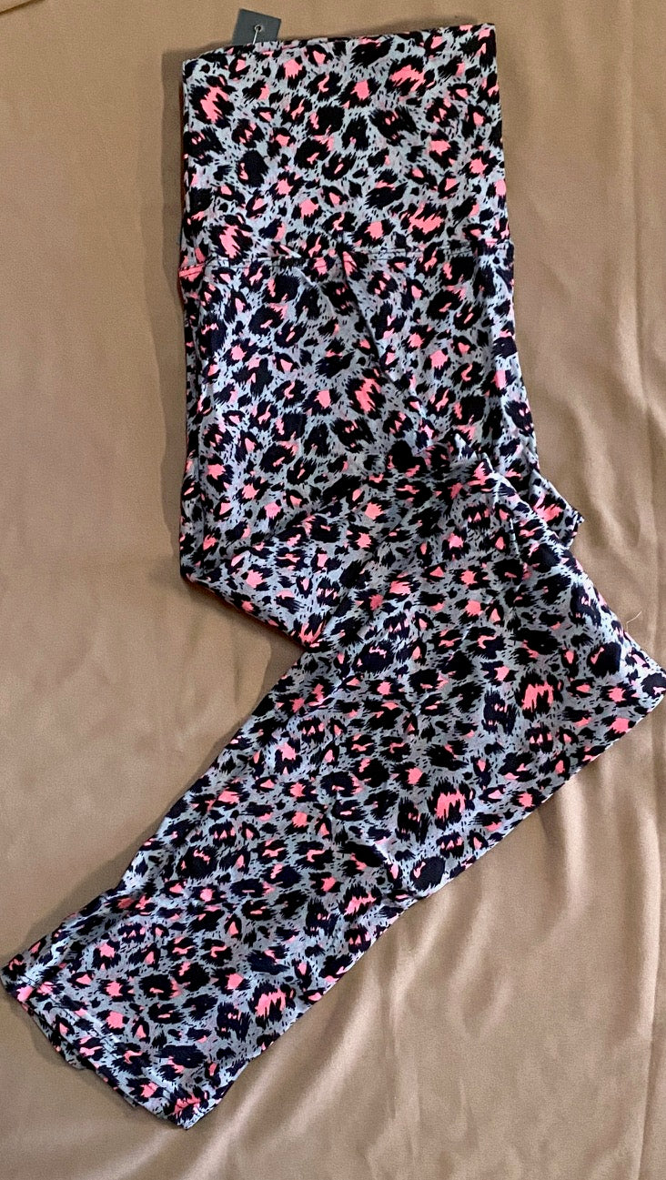 Leggings - Buttery Soft in Plus Sizes - Fits Sizes 12-24
