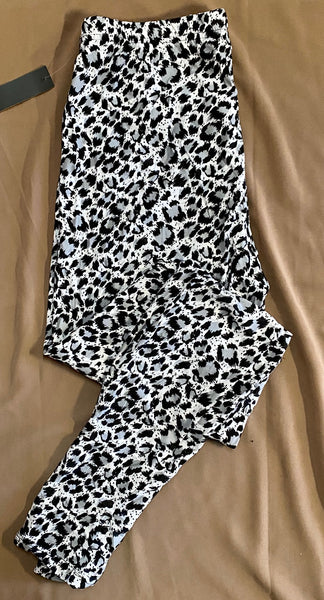 Leggings - Buttery Soft in Plus Sizes - Fits Sizes 12-24