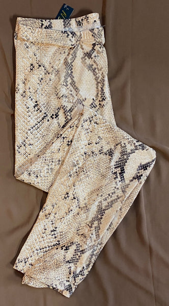 Leggings - Buttery Soft in Plus Sizes - Fits Sizes 12-24